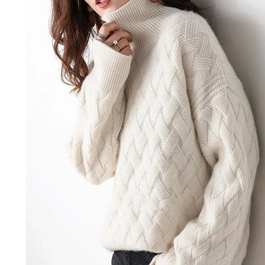 Cassey - Elegant knitted turtle neck sweater