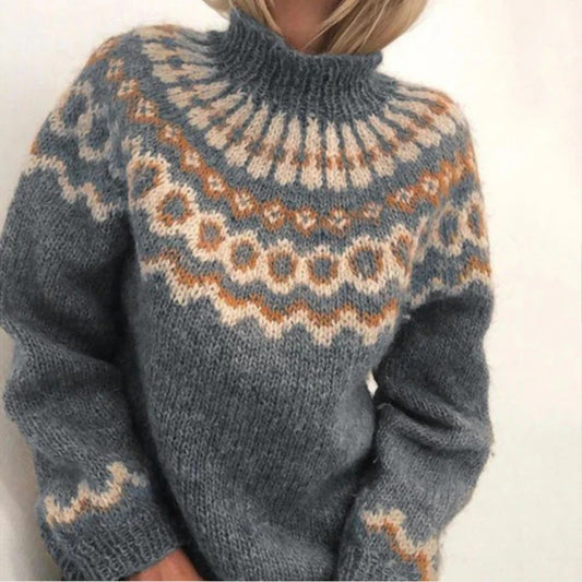 Genieve - Warm knitted sweater