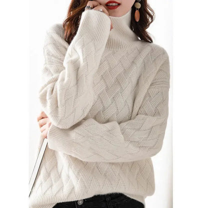 Cassey - Elegant knitted turtle neck sweater