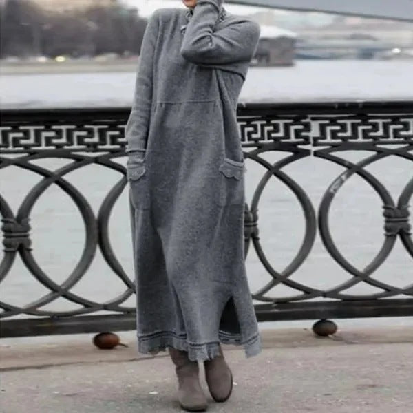 Annika - Round neck pullover knitted long dress