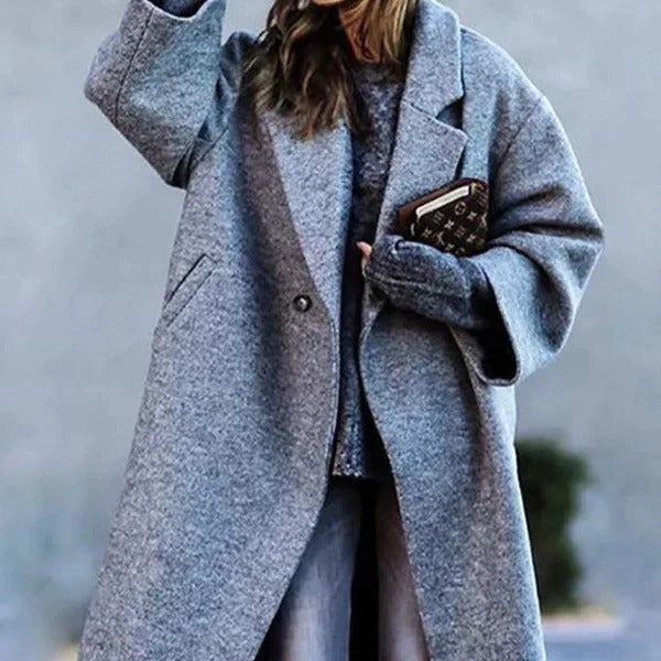 stylish winter coat, perfect for cold days and elegant outings.