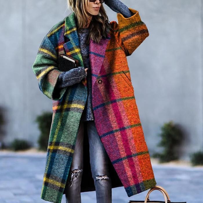 stylish winter coat, perfect for cold days and elegant  outings.